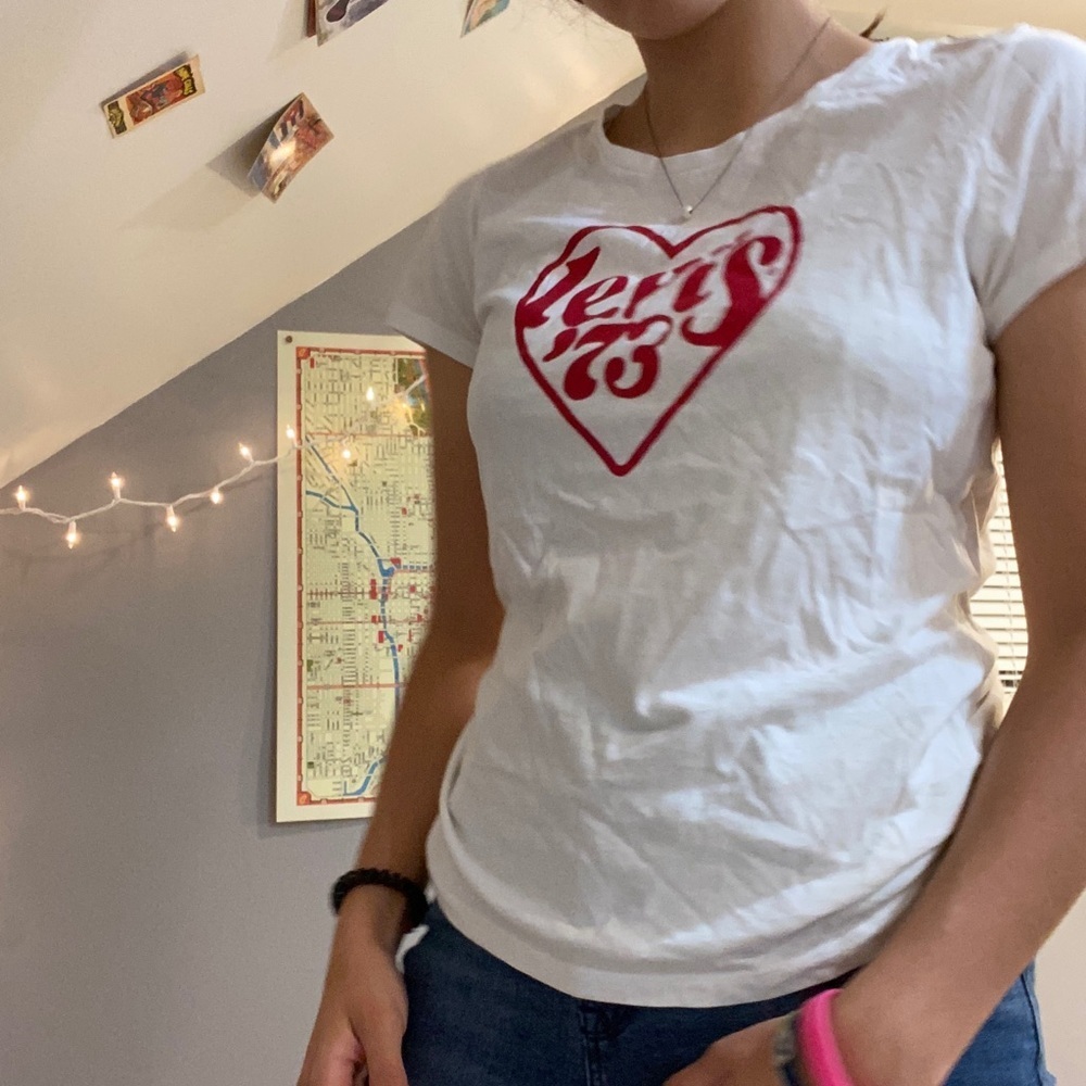 LEVIS HEART LOGO SHIRT - Picture 3 of 5